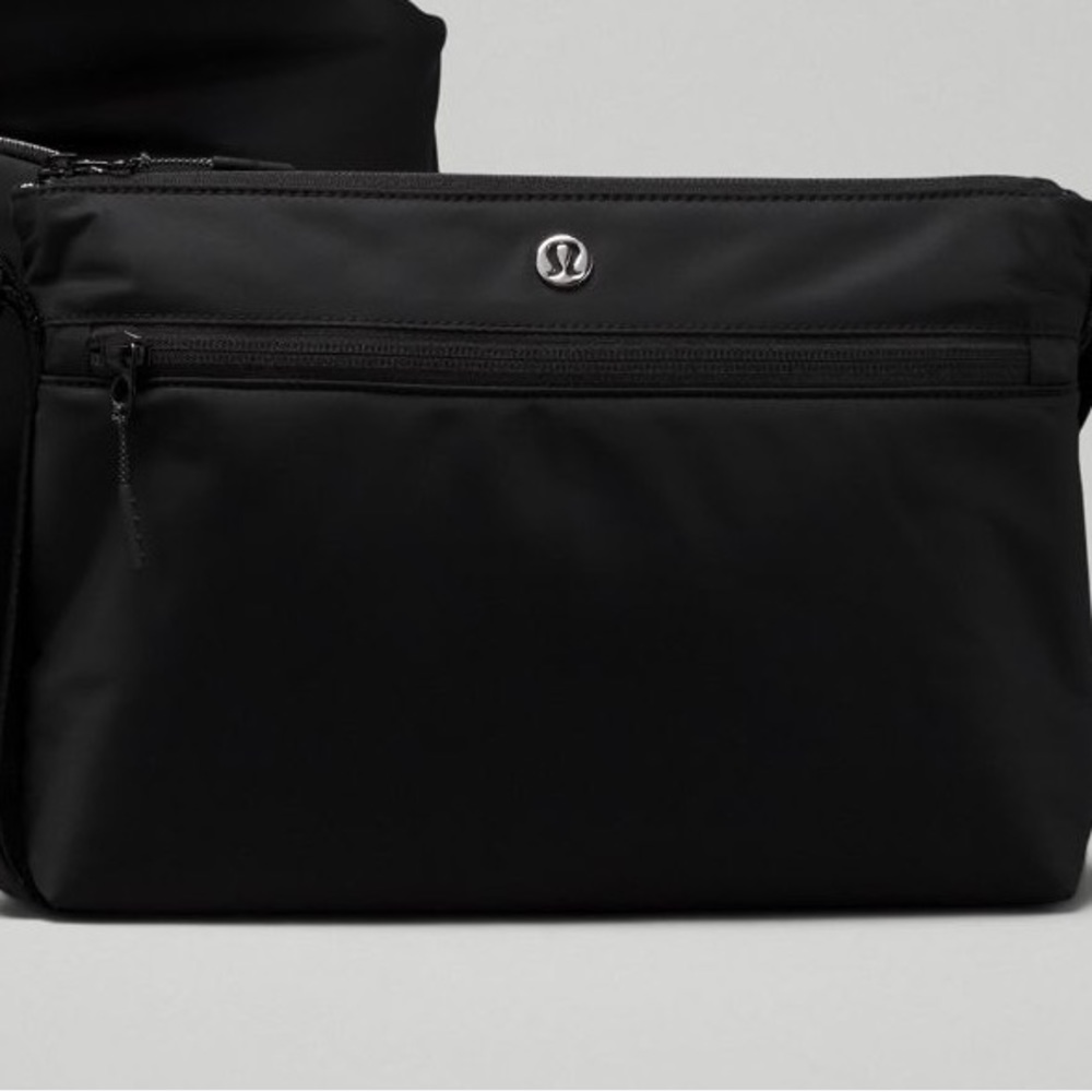 Lululemon cross body